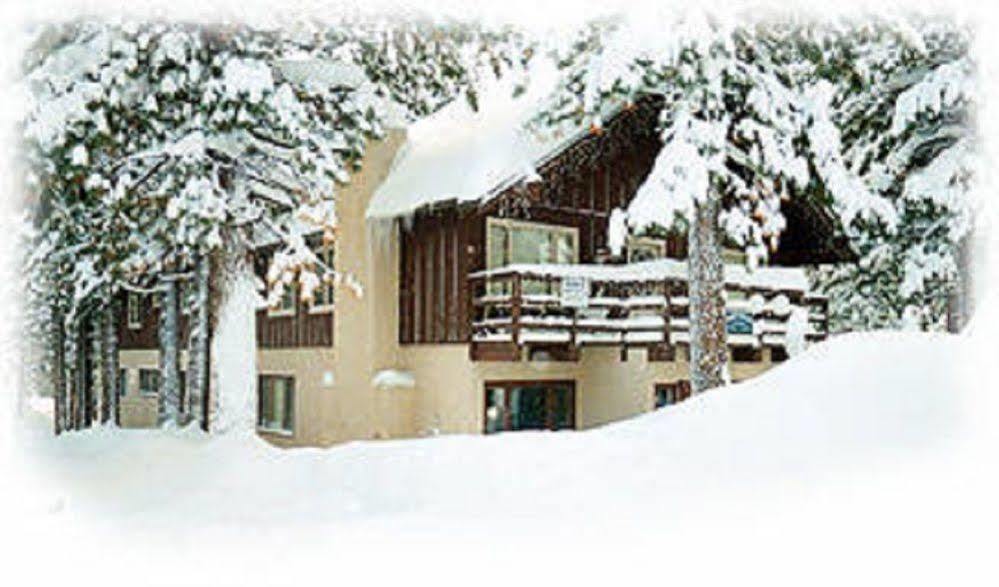 ماموث لاكيس The Mammoth Inn المظهر الخارجي الصورة